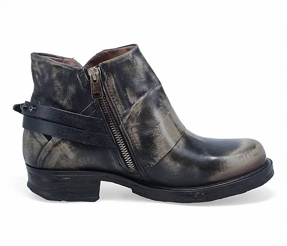 NEW MIZ MOOZ women's steve round toe heeled boots in distressed ice